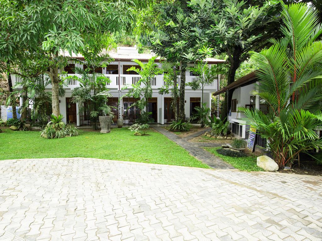 Celestial Inn Mirissa Exterior foto